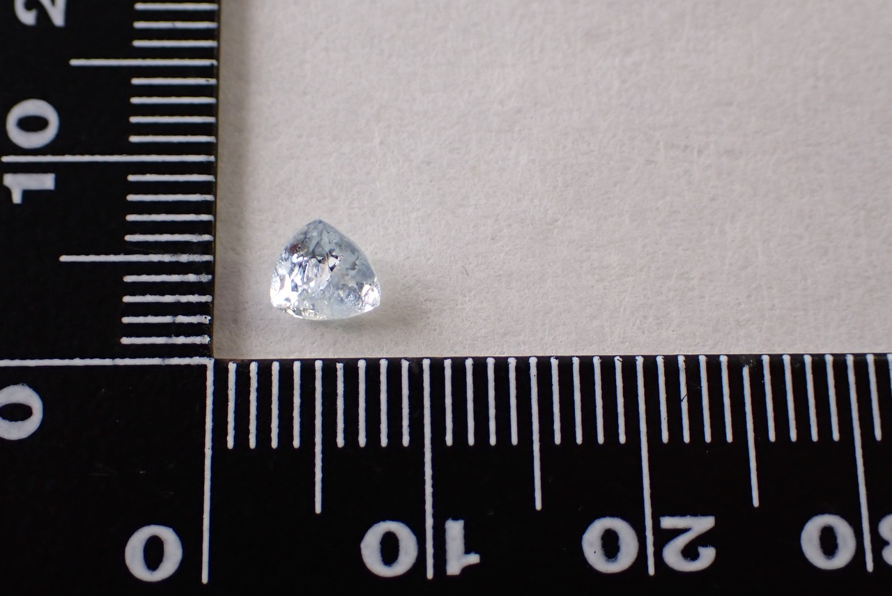 シルキーアクアマリン　0.47ct　[C6‐864]