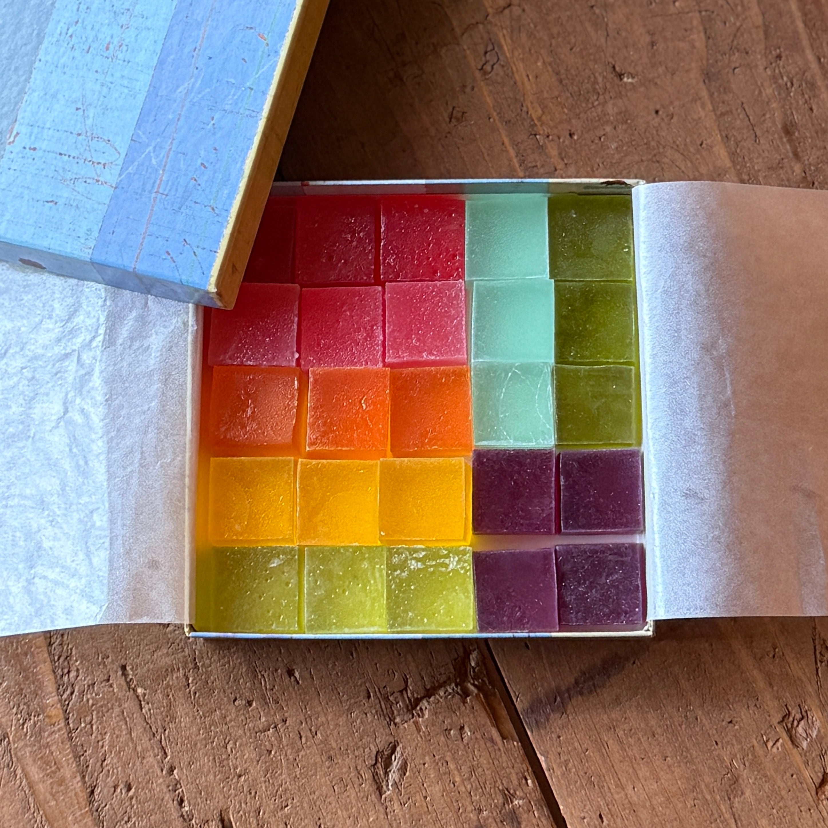 にじいろ琥珀・ | 中津菓子 かねい