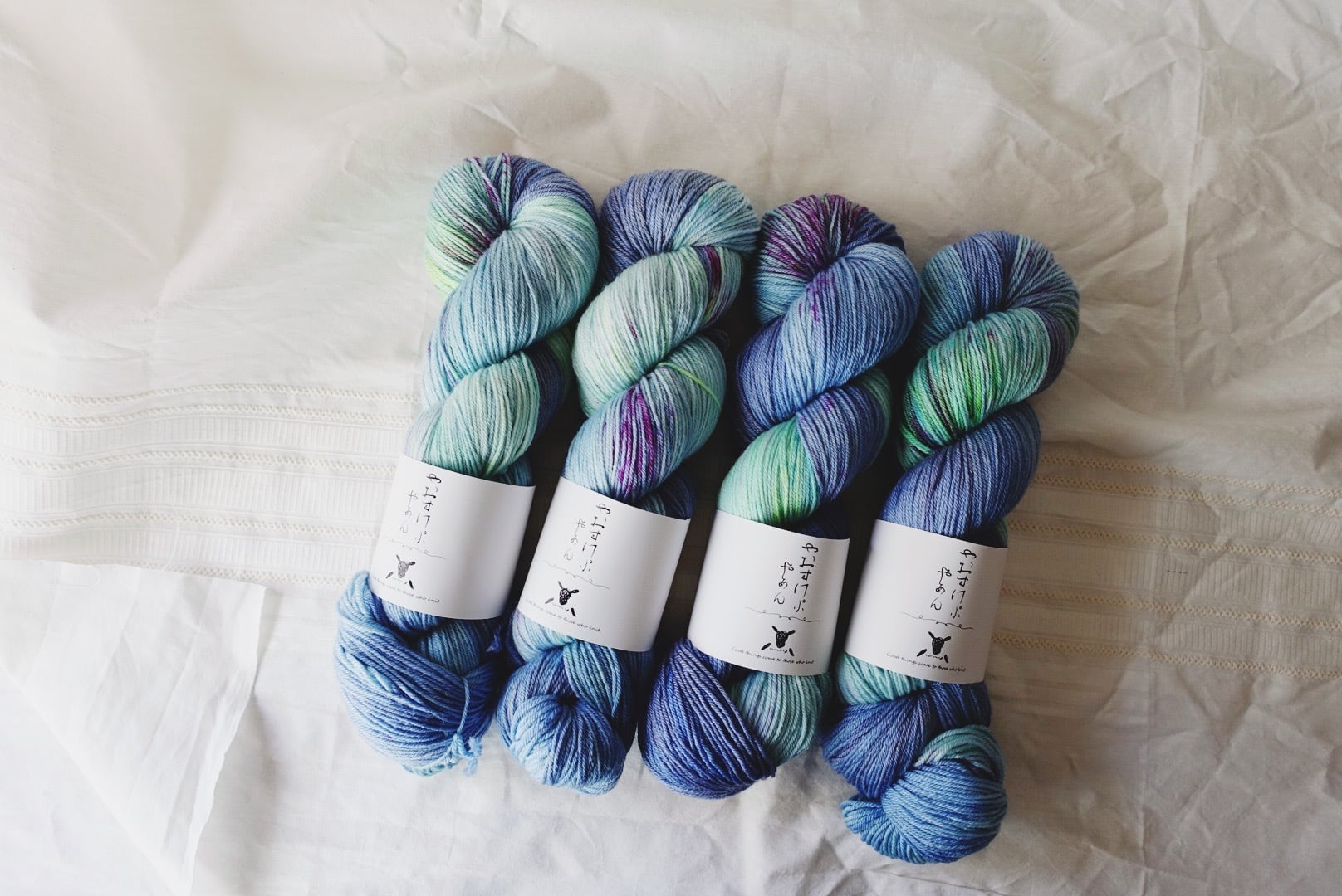 手染め毛糸]Premium Silk+Wool Sock_睡蓮の庭(夜明けver) | 手染め毛糸
