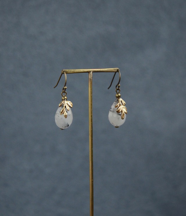 Fruit / earrings - Tourmaline Quartz / BLACK