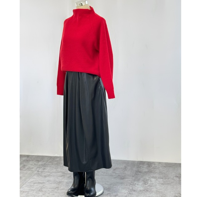 フェイクレザーフレアスカート