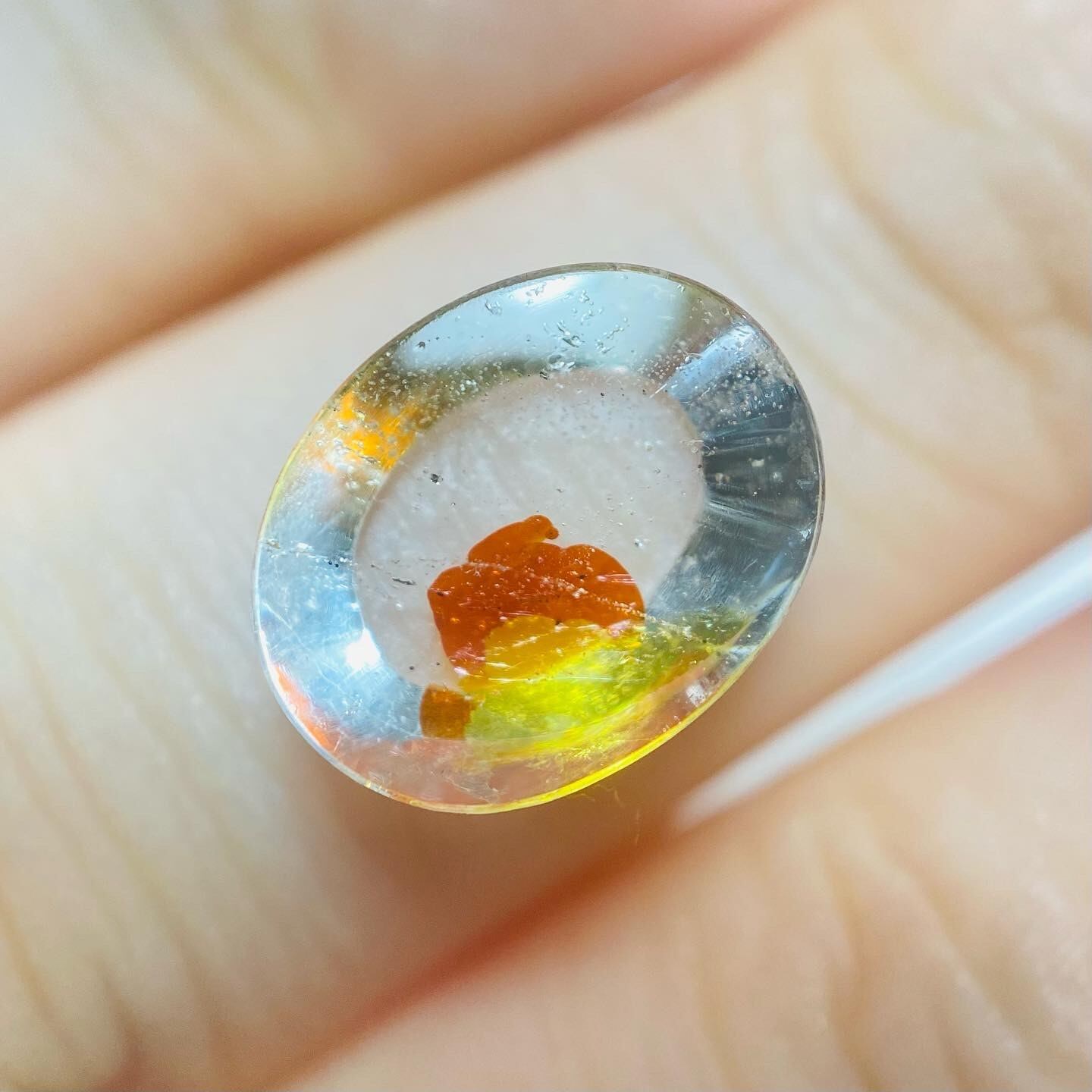 水面に浮かぶ秋 ライモナイトインクオーツ