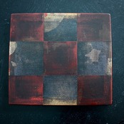 藤野征一郎　市松敷板　S 大柄(赤)　Seiichiro Fujino   Ichimatsu Pattern Display Board – S (Large Motif, Red)　［2104150000120］