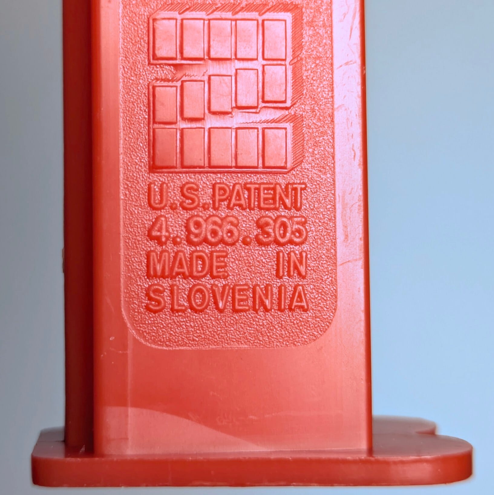 ☆ VINTAGE1995 ☆【 Looney Tunes ( ルーニー・テューンズ )  】『 シルベスター 』PEZ / ペッツ CANDY&DISPENSER / ヨーロッパPEZ（スロベニア） 〚アメリカン雑貨 アメトイ〛