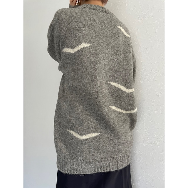 wave pattern charcoal knit