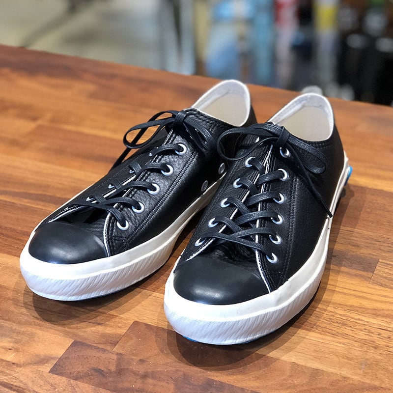 SHOES LIKE POTTERY : LEATHER | Onthebooks