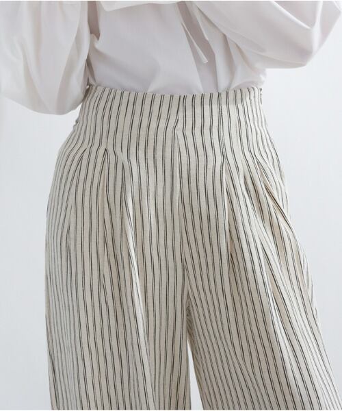 sun083 リラックスタックストライプパンツ white | エルキカク