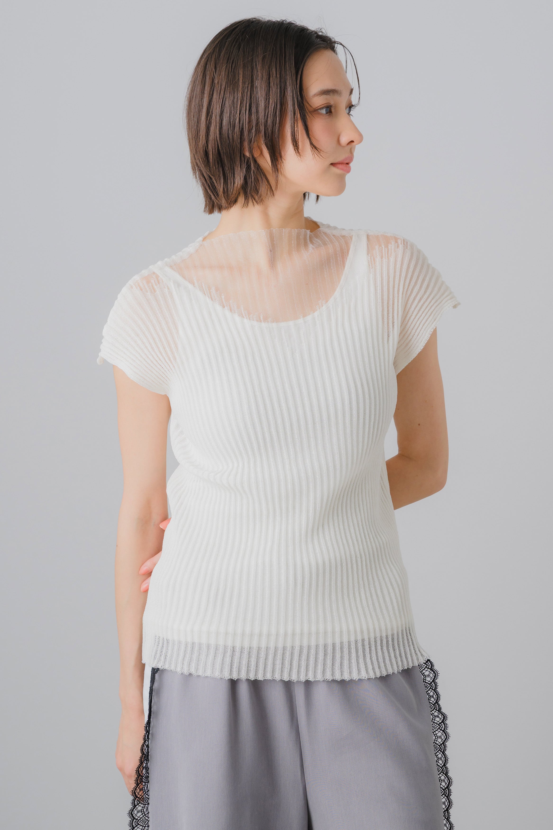 美品【GALENA ガレナ】白Vネック 半袖シャツ 38/M 16500 上品 【公式通販】