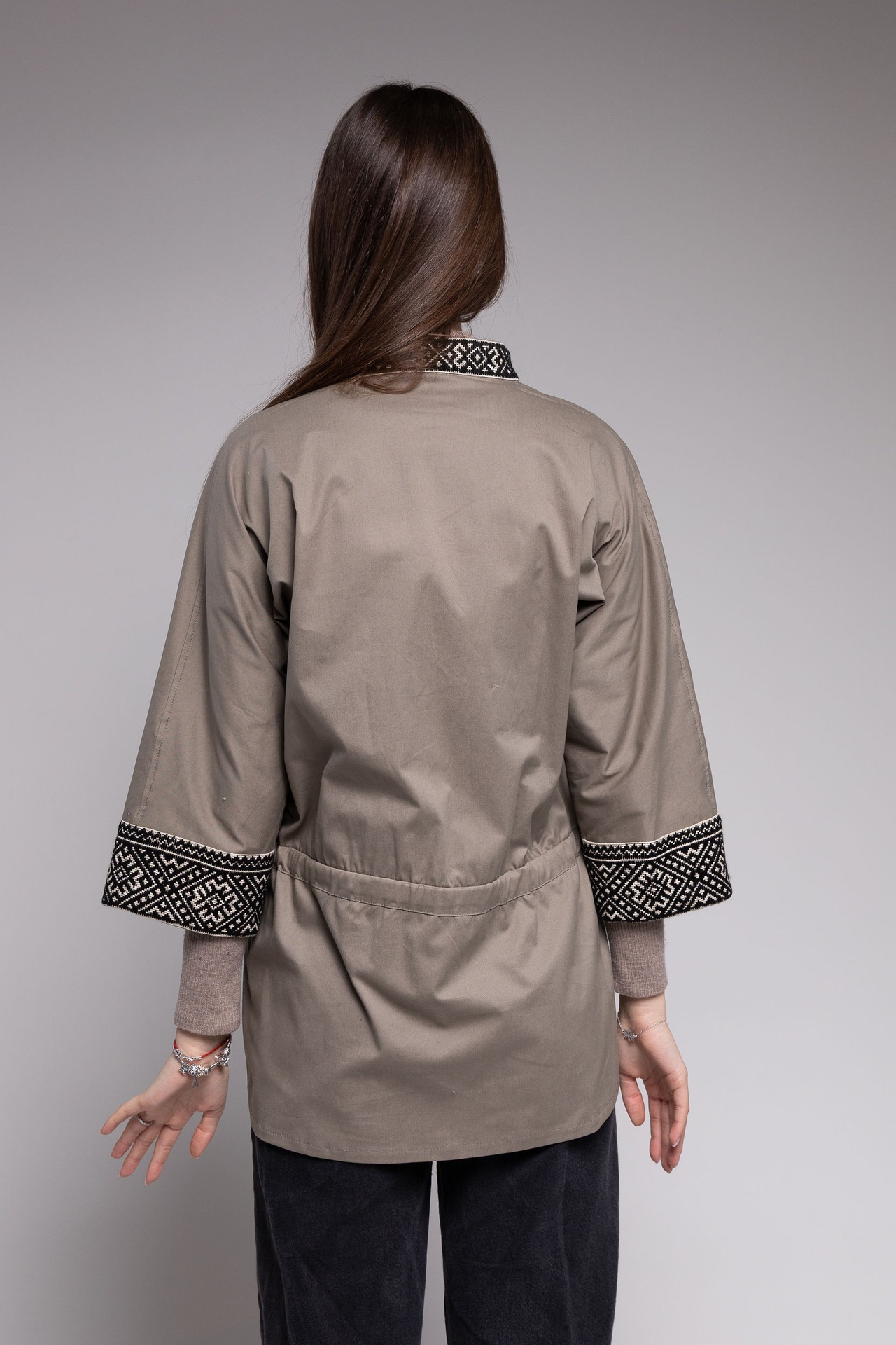 ウクライナ刺繍スプリング・ジャケット　手刺繍　ユニセックス・フリーサイズ - 5