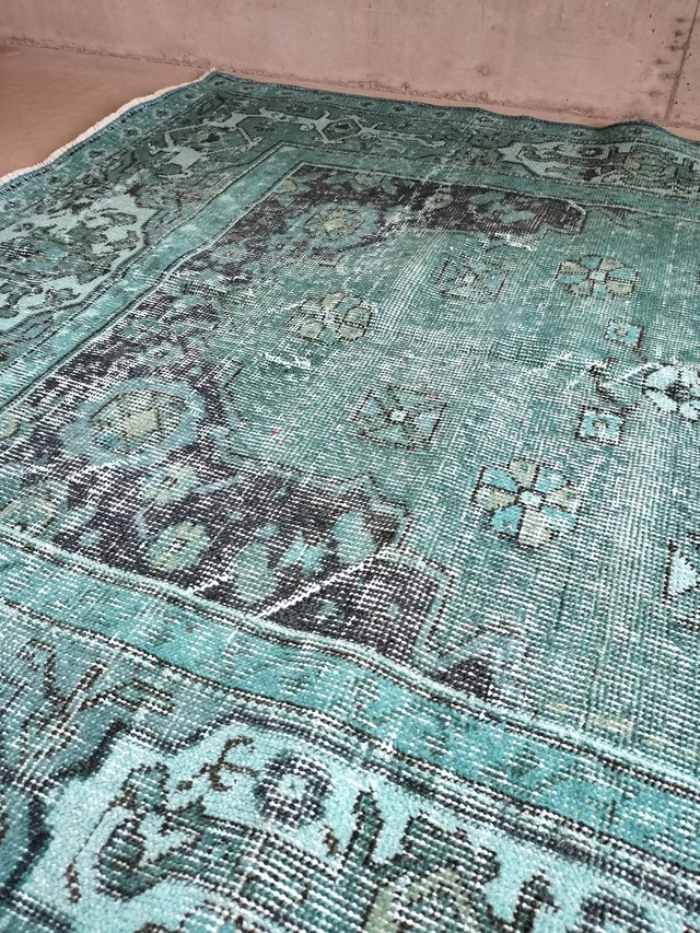 Turkish overdye rug 263✕132cm No.387