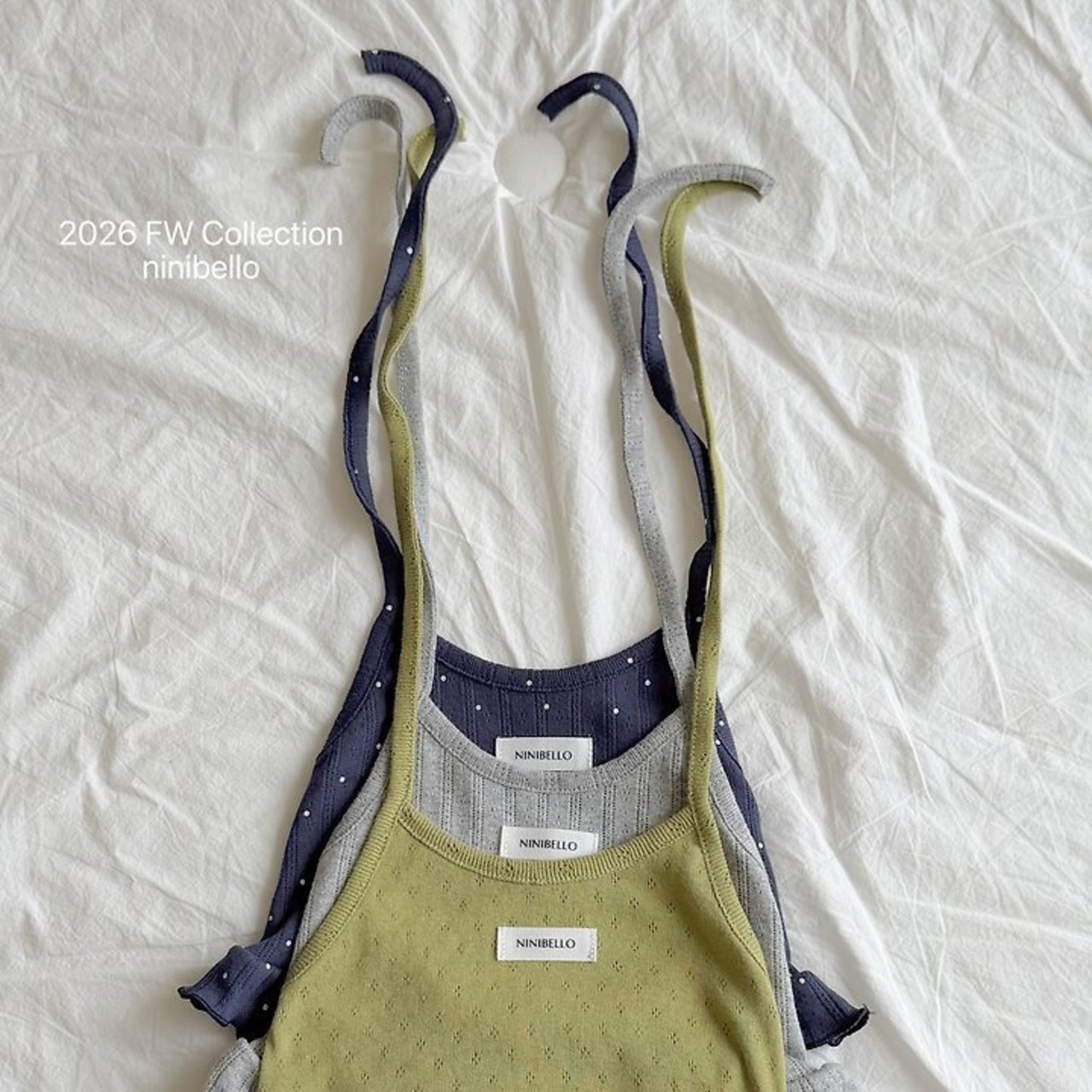 韓国子供服 / ninibello / Bibi Eyelet Halter Top  / トップ *XS~XXL*
