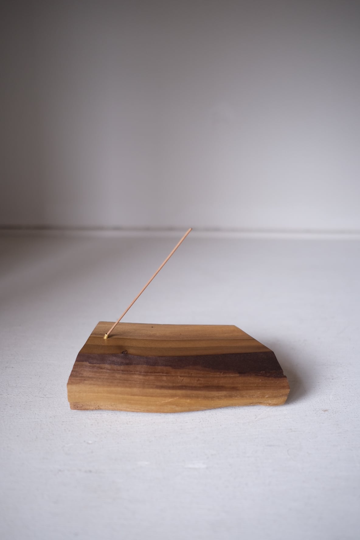 一枚板お香立て 朴 -Hou- #156