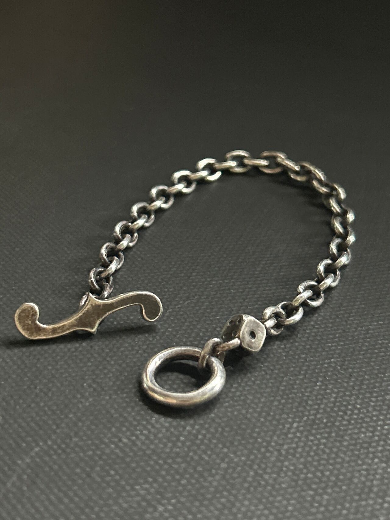 【クレイジーピッグ】TUDOR KEY PENDANT - SMALL TUDOR KEY PENDANT - SMALL | クレイジーピッグ公式オンラインストア