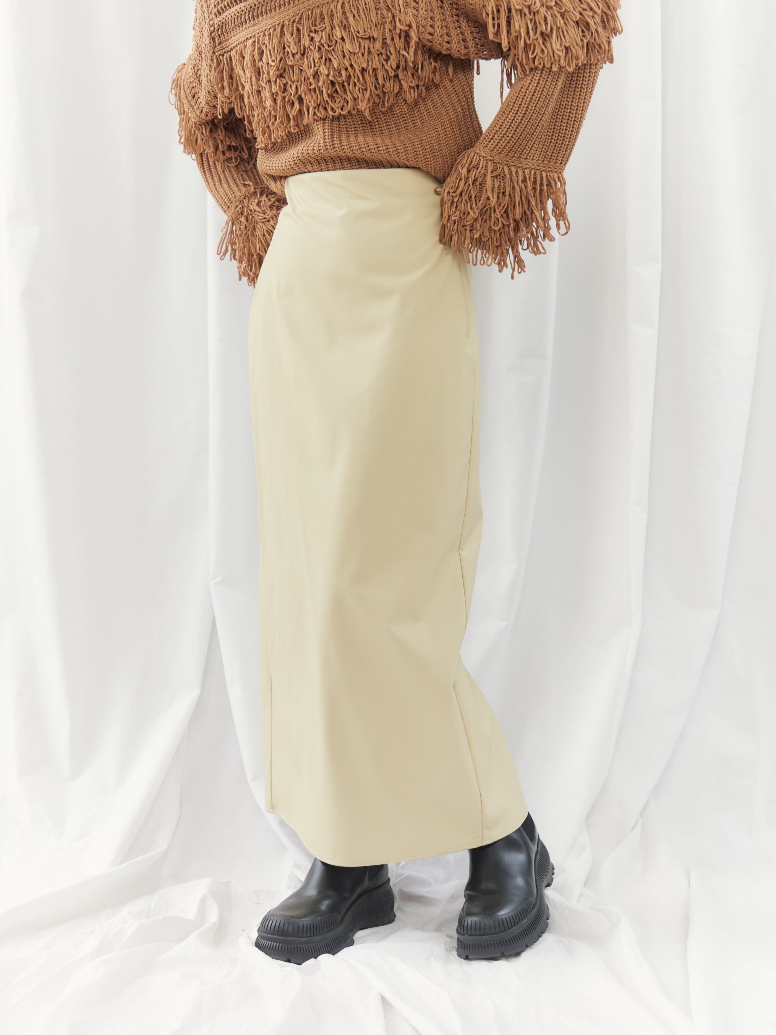 ウォッシャブル加工／FAUX LEATHER SKIRT（ﾌｪｲｸﾚｻﾞｰｽｶｰﾄ）【5876100