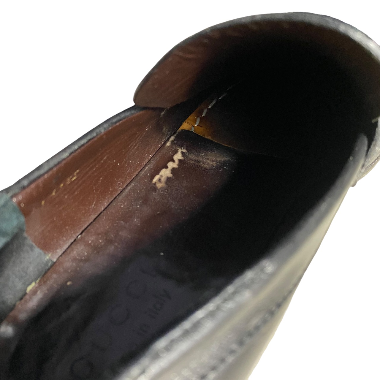 vintage GUCCI logo design leather loafers