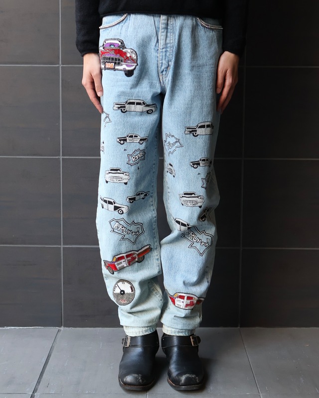 Patch design denim pants
