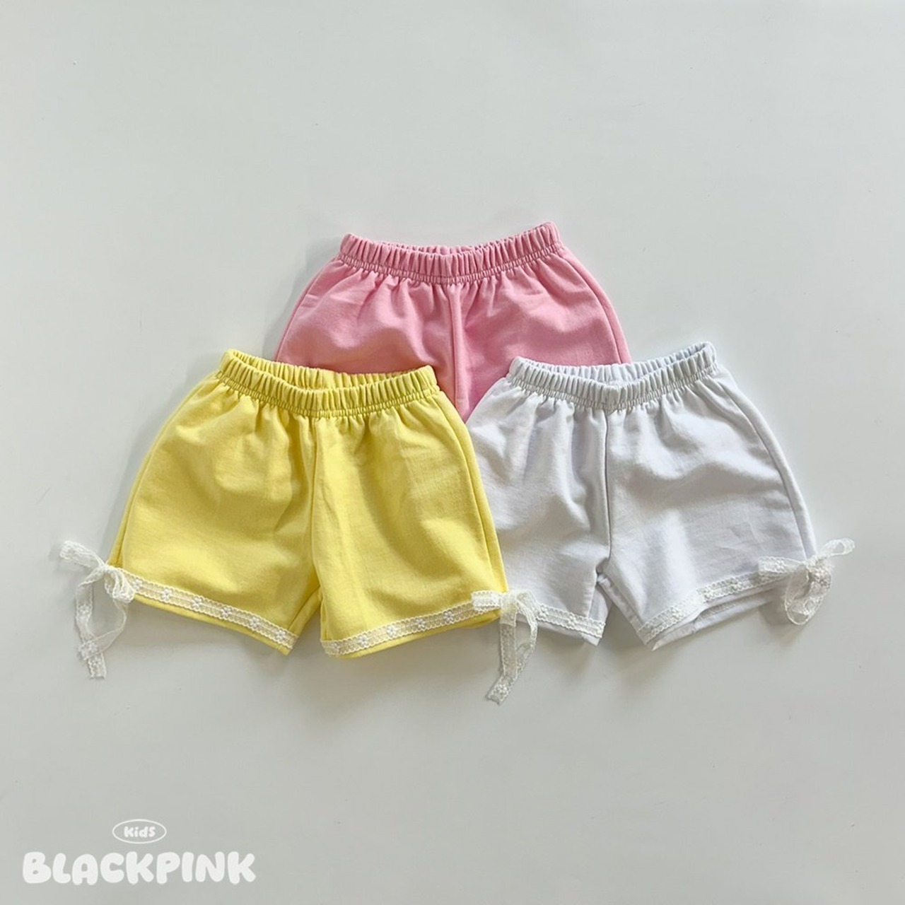 [BLACKPINK] Candy Lace Shorts / [블랙핑크] 캔디레이스반바지