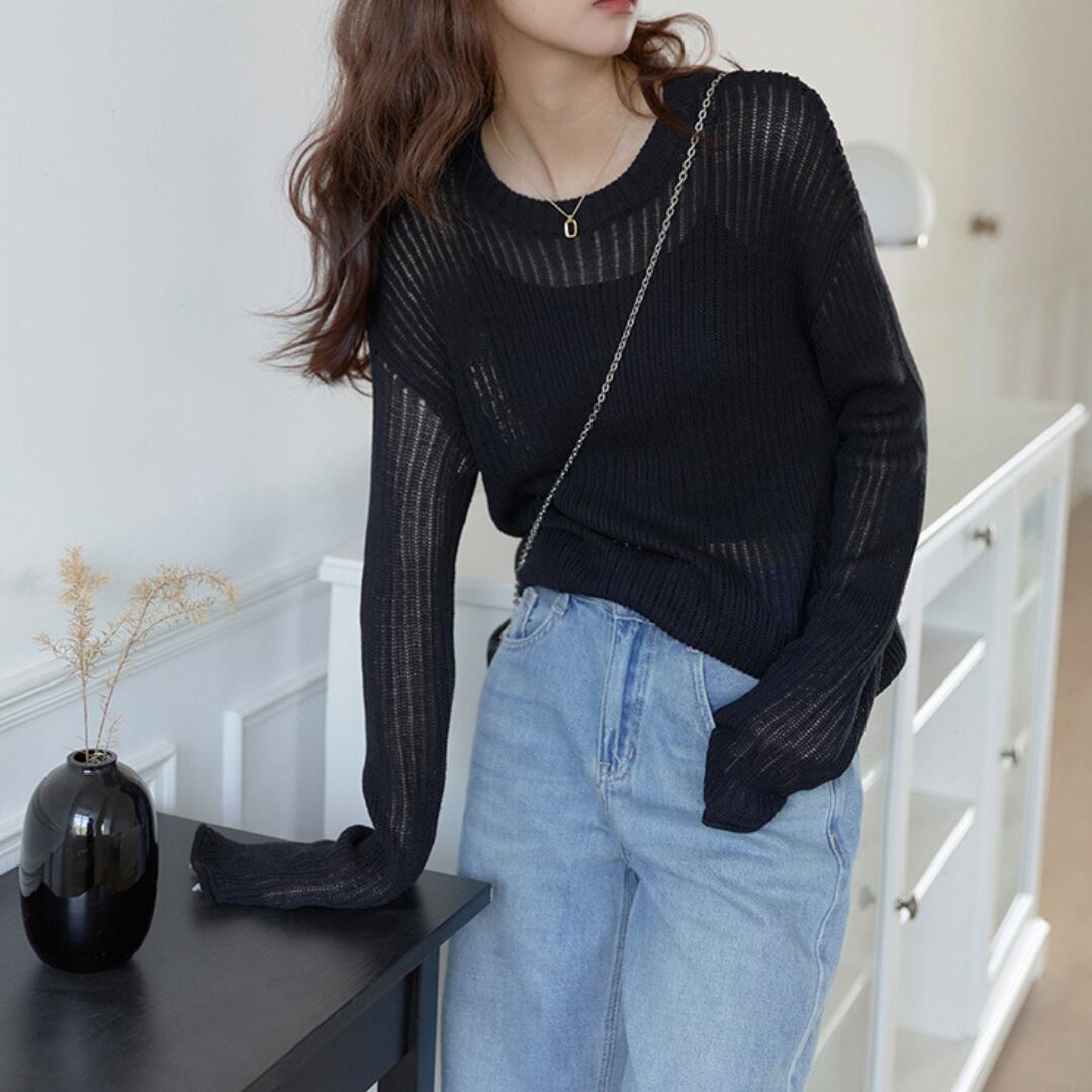 round neck knit blouse