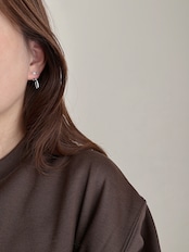 SS パールオンリボンピアス