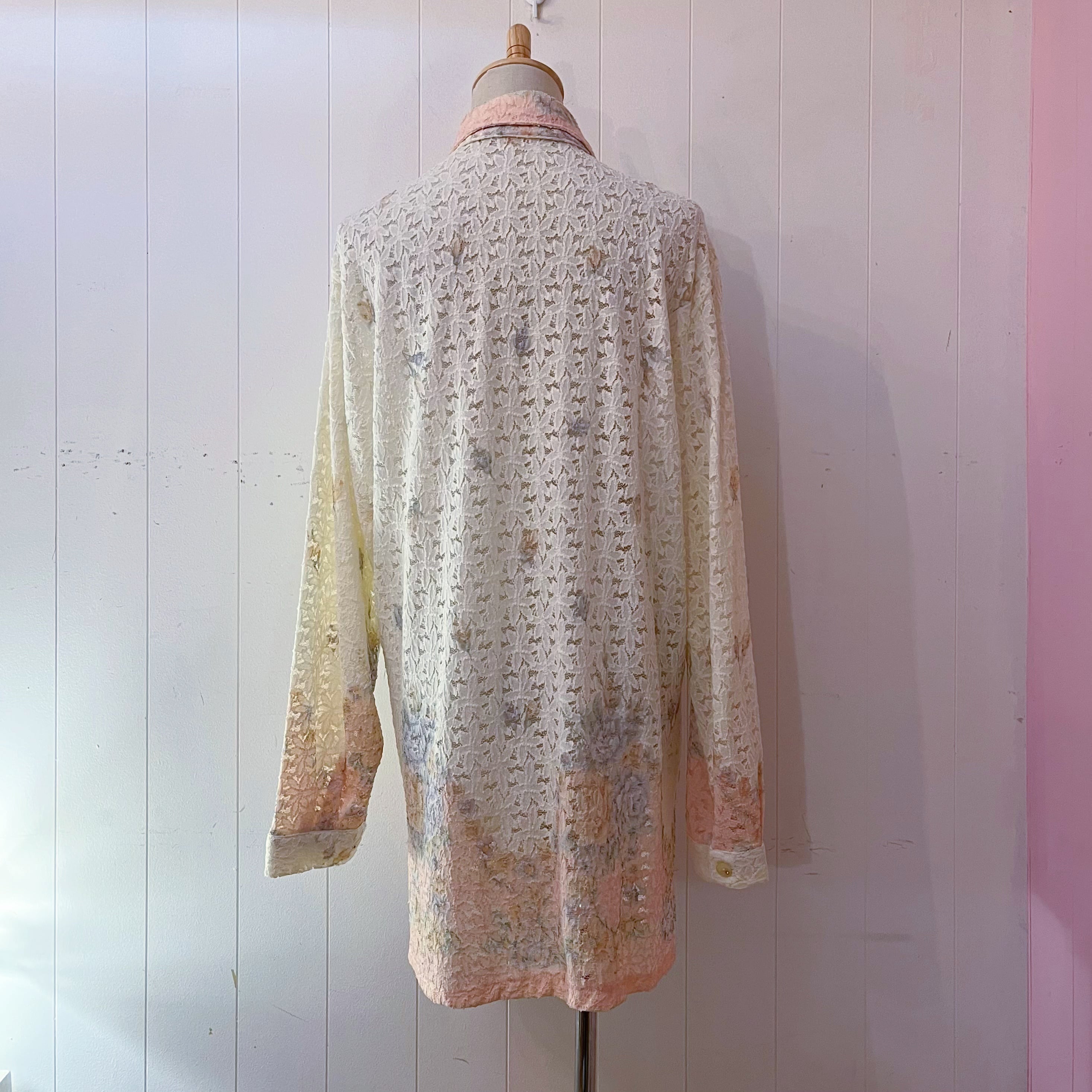 cream gradation flower mesh blouse