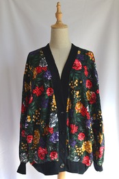 アメリカ製の花柄カーディガン