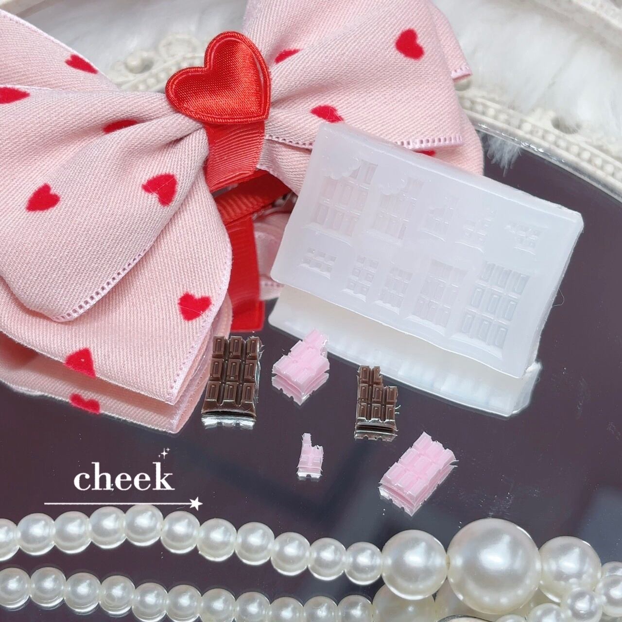 ネイルパーツ ビジューフラワー 2個入り | cheekgel