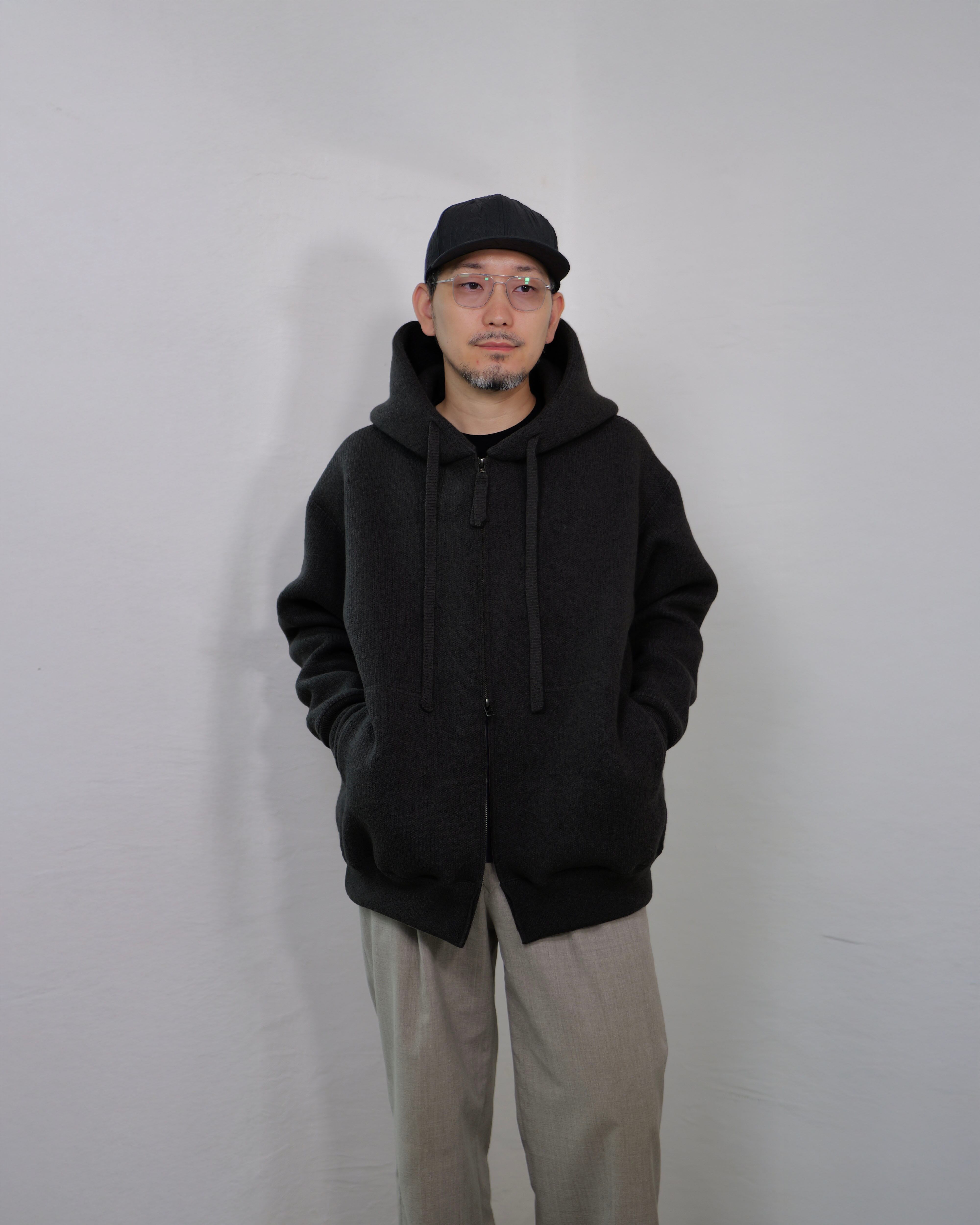 MAYKAM - Wool Sweat Zip Hoodie ：Black｜エクストラファインウール混
