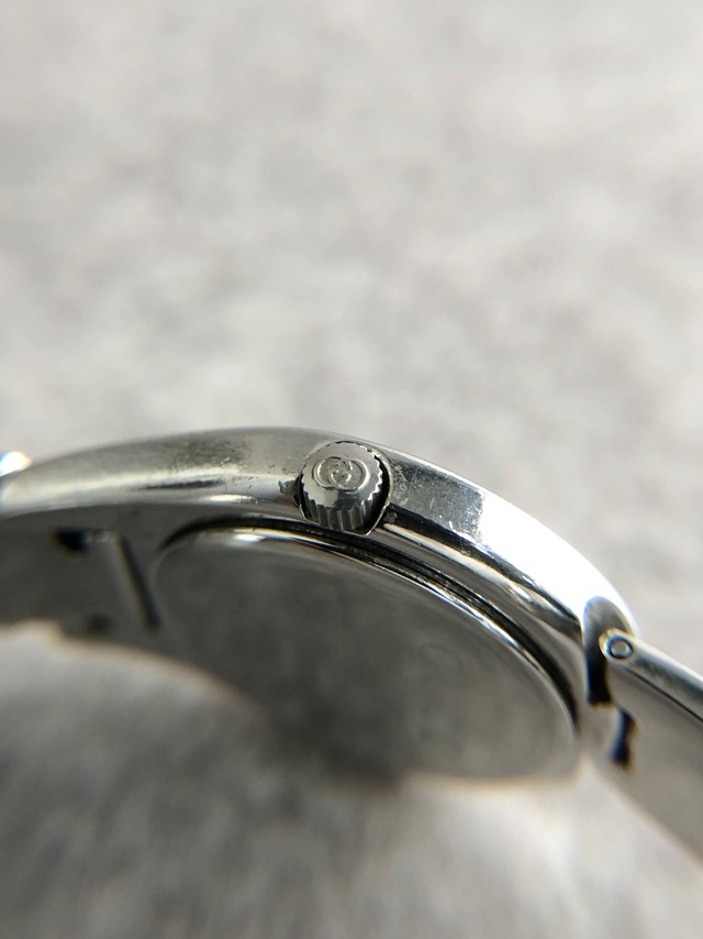 GUCCI グッチ 腕時計 シルバー ベルトモチーフ ステンレススチール 6700L クウォーツ vintage ヴィンテージ オールド 28ufd2