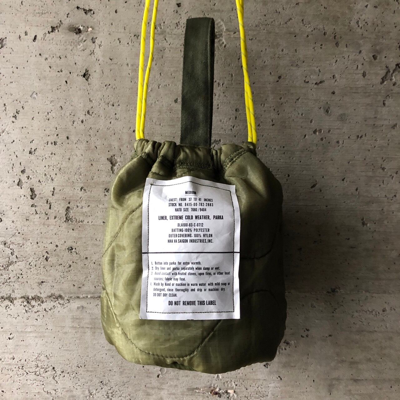 ミリタリーリメイク商品 | ビンテージ雑貨 家と外で