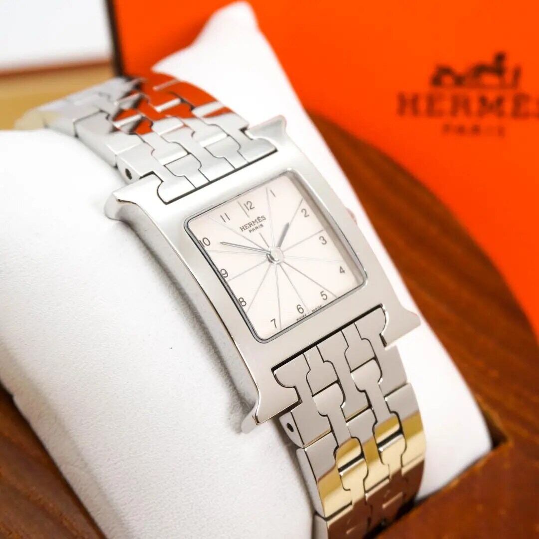 稼働 イヴサンローラン 腕時計 ローマン レディース 新品電池 2529