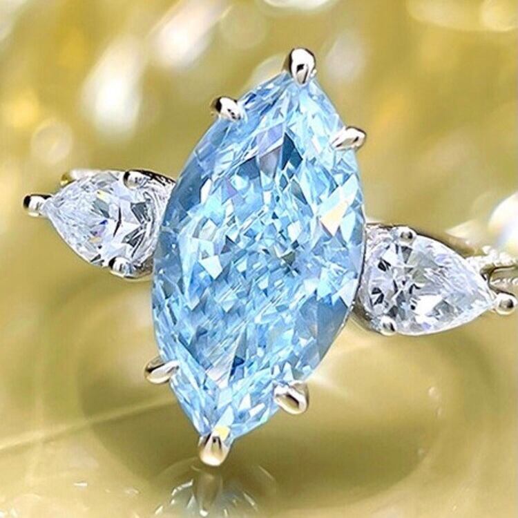 マーキス ブルー 高炭素ダイヤモンド 10カラット キラキラ ゴージャス