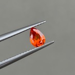 マンダリンガーネット ペアシェイプ 6.0x4.2mm, 0.54ct, ナミビア産