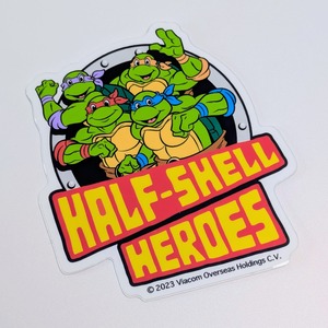 送料無料!!【 DIE-CUT STICKER / ダイカットステッカー】『 Teenage Mutant Ninja Turtles / タートルズ 』メンバー集合 TMNT / ステッカー / シール 〚アメリカン雑貨 アメトイ〛