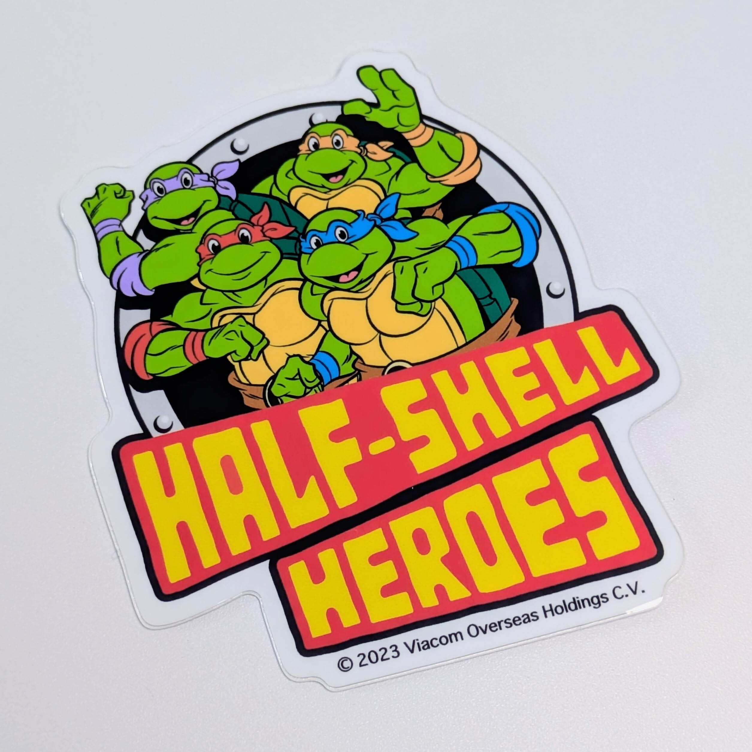 送料無料!!【 DIE-CUT STICKER / ダイカットステッカー】『 Teenage Mutant Ninja Turtles / タートルズ 』メンバー集合 TMNT / ステッカー / シール 〚アメリカン雑貨 アメトイ〛