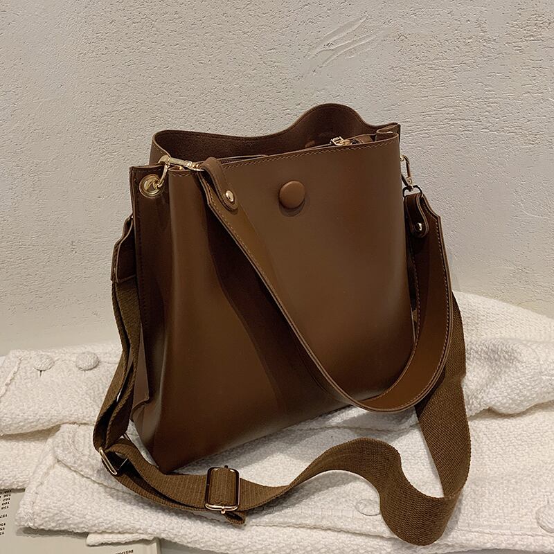 オータムウィンター 秋物 冬物 ハンドバッグ メッセンジャーバッグ Tiancai_Wing_Bag82370947511