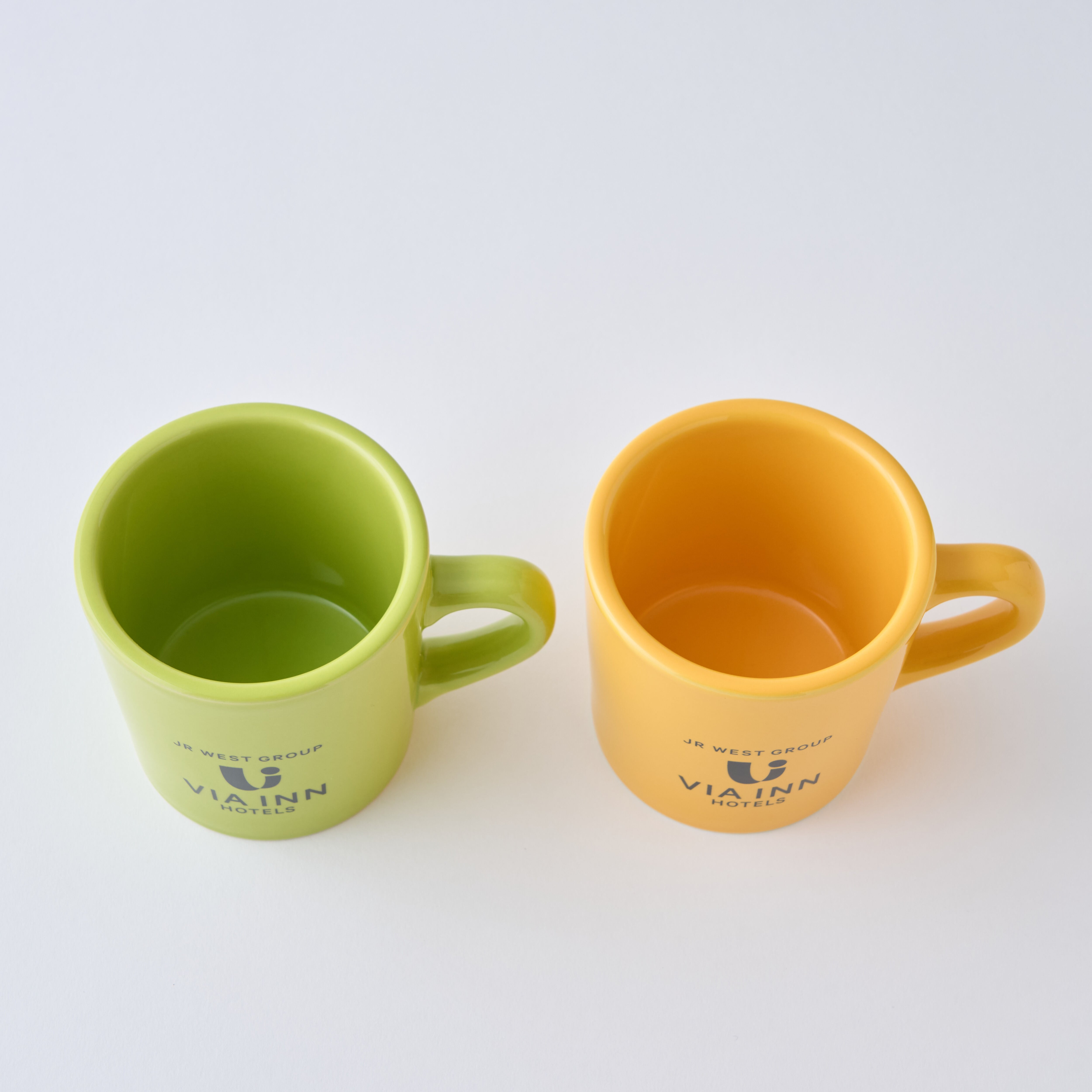 ペア割セット】VIロゴ入りマグカップ｜GREEN＆YELLOW | ヴィアイン
