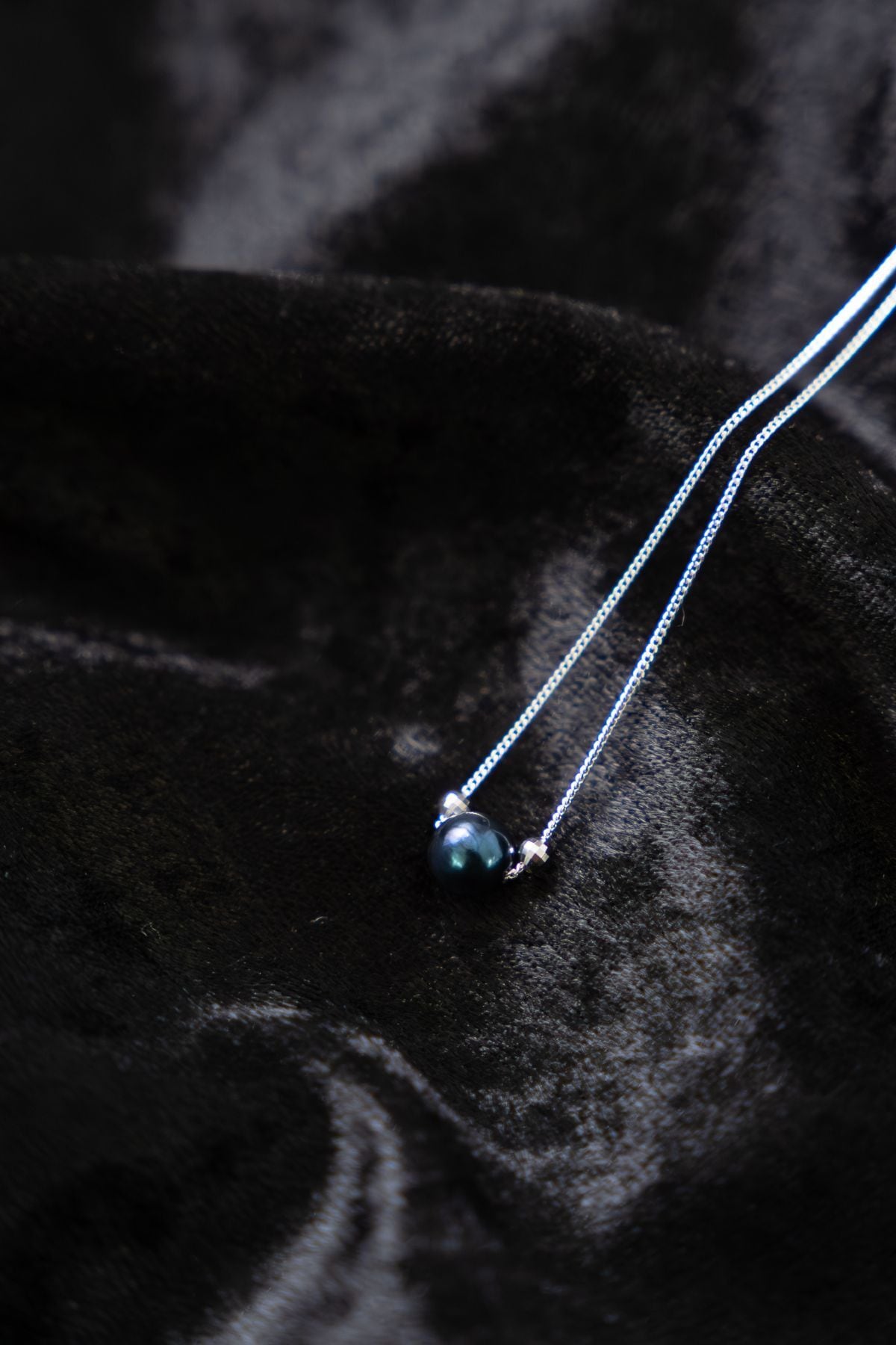 希少数量】 BLUE PEARL -藍雅-「白金」 / 18K×あこや真珠 | 青木被服