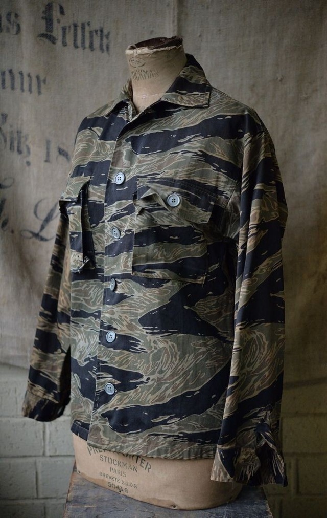 NEW ARRIVAL 60's  Vintage Original Tiger pattern  TDS Jacket size Asian medium