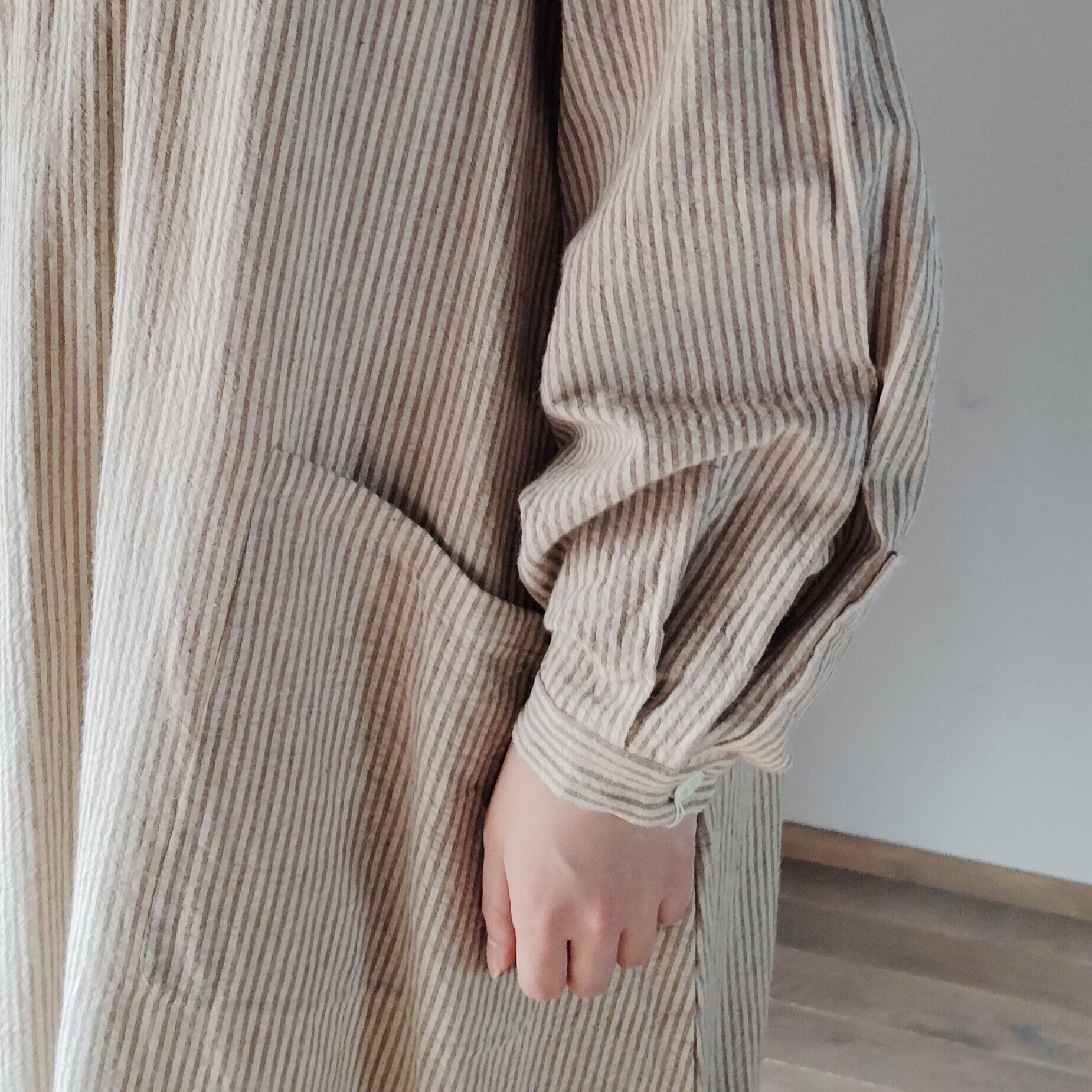 YAECA ／ヤエカ Stand collar P/O dress/スタンドカラープルオーバー