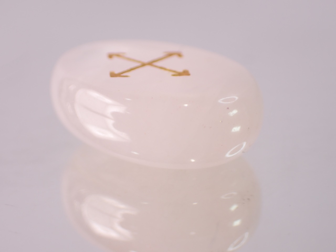 【定期便利用者様限定】ルーン文字入り　ローズクォーツ　 [D1-49]