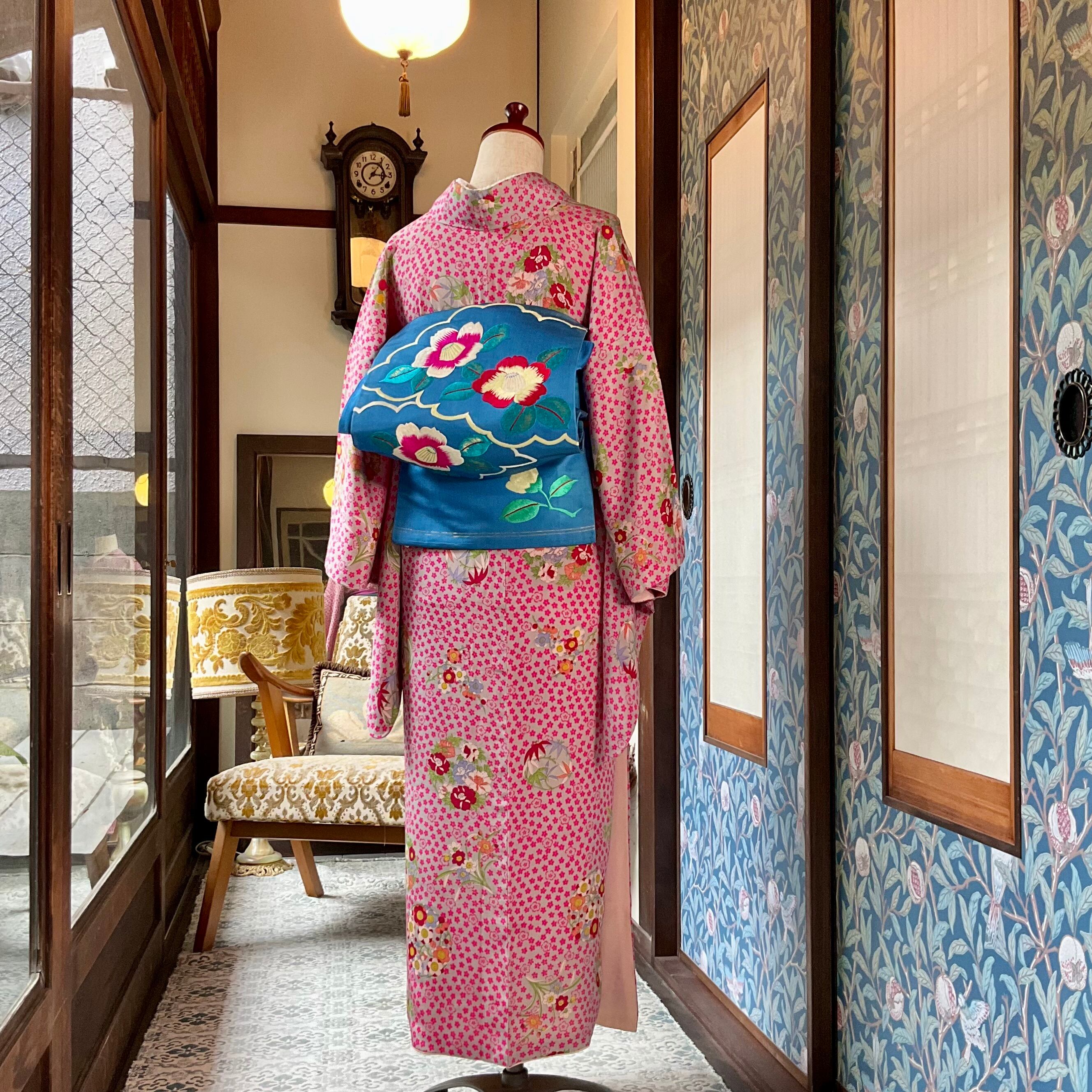 ツバキ浪漫＊椿 雲取り 刺繍 繻子 ブルー 青 花 アンティーク名古屋帯
