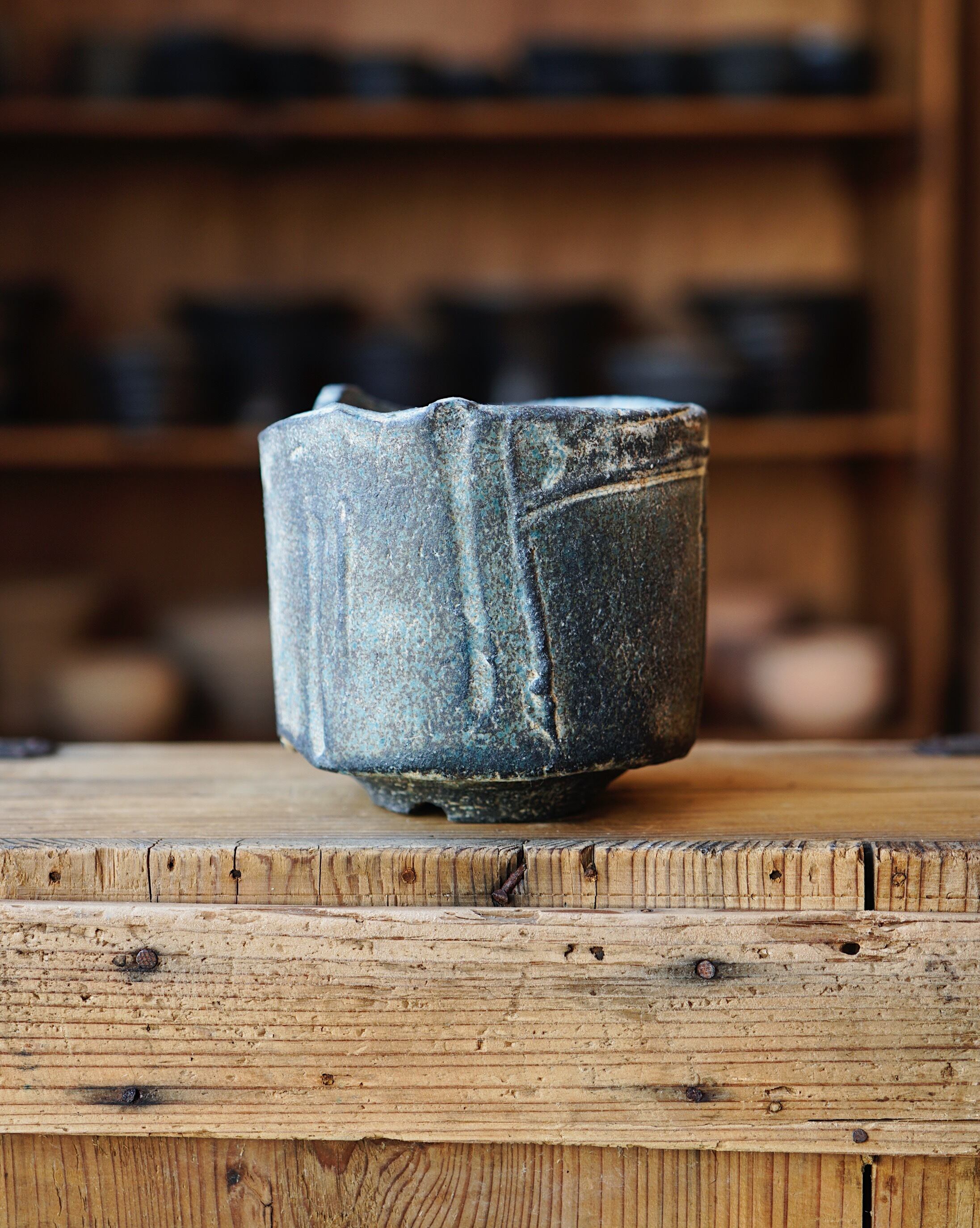 植木鉢 -炭化- / 千田玲子 | hitsujitoyagi