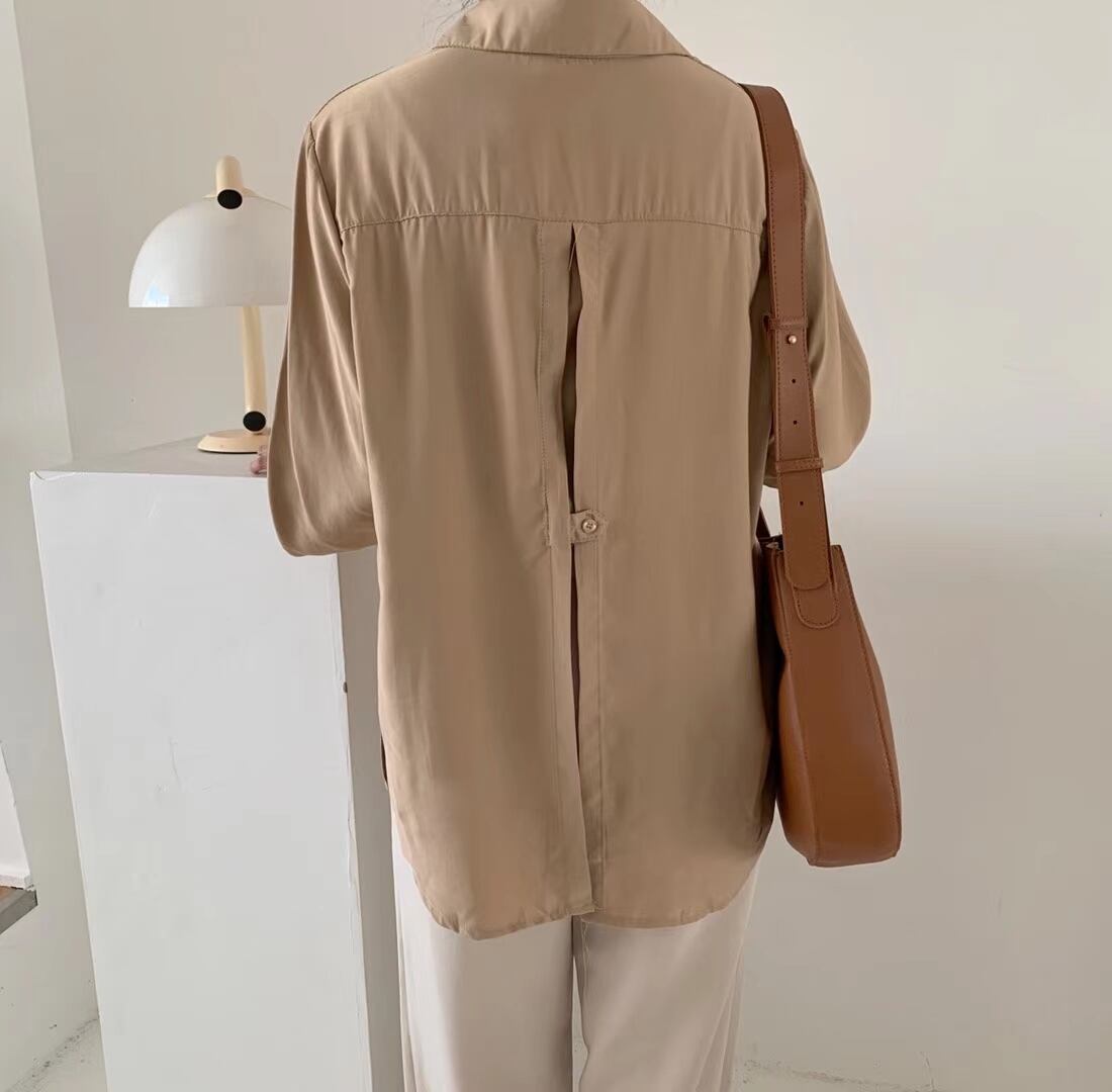 バックシャンとろみシャツ　AJ2205-602