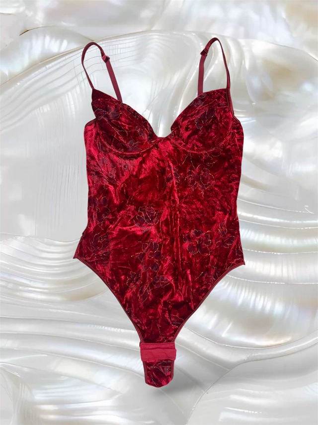00s VTG “Lilly” Red Velvet Lace Bodysuit