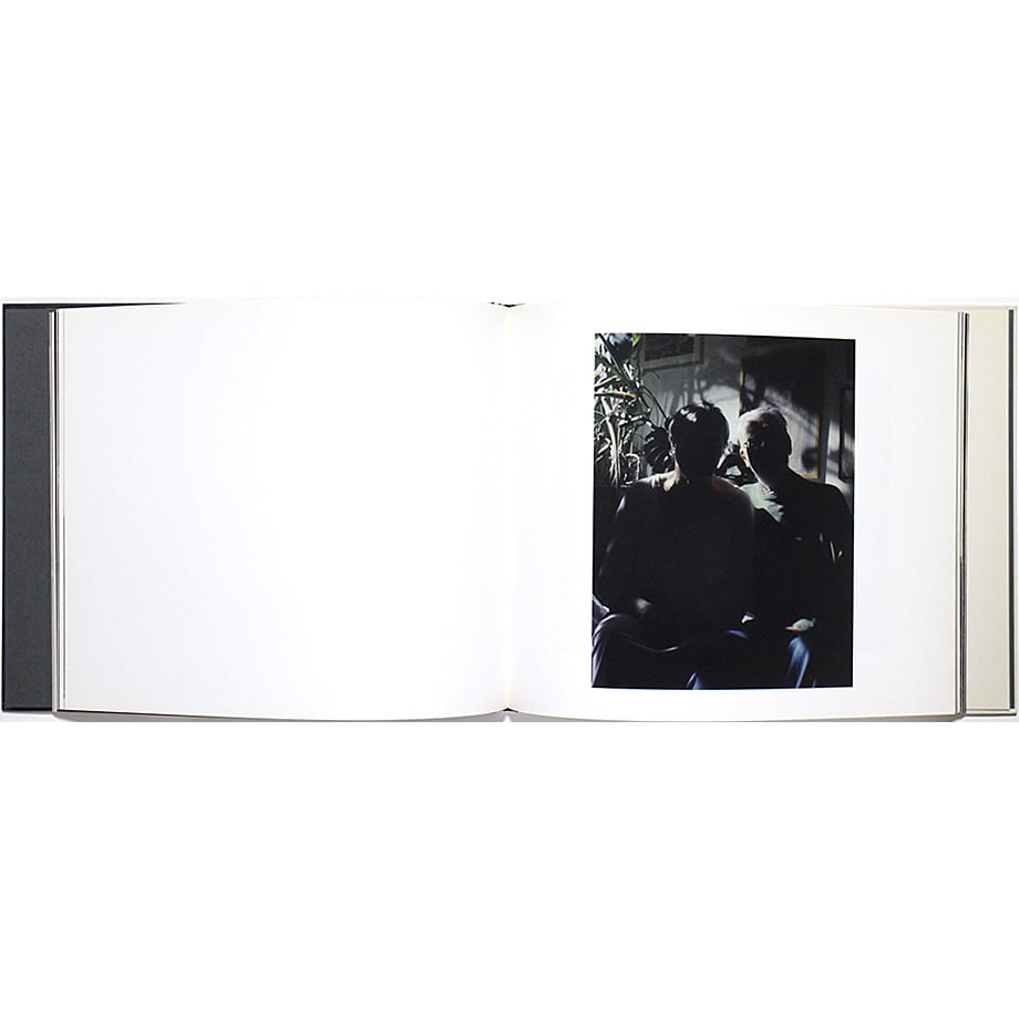 Martina Hoogland Ivanow: Far Too Close マルティーナ・ホーグランド