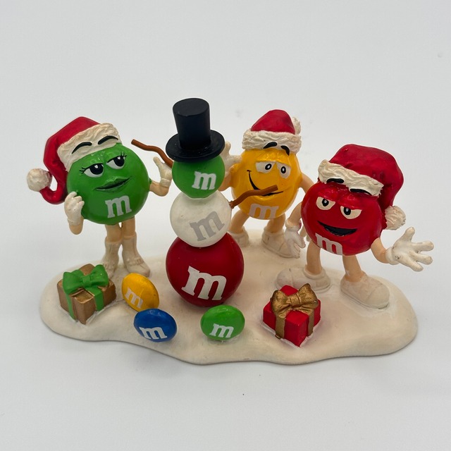 2005年製 M&M's Departmentフィギュア 置物 "Building A Snowman"