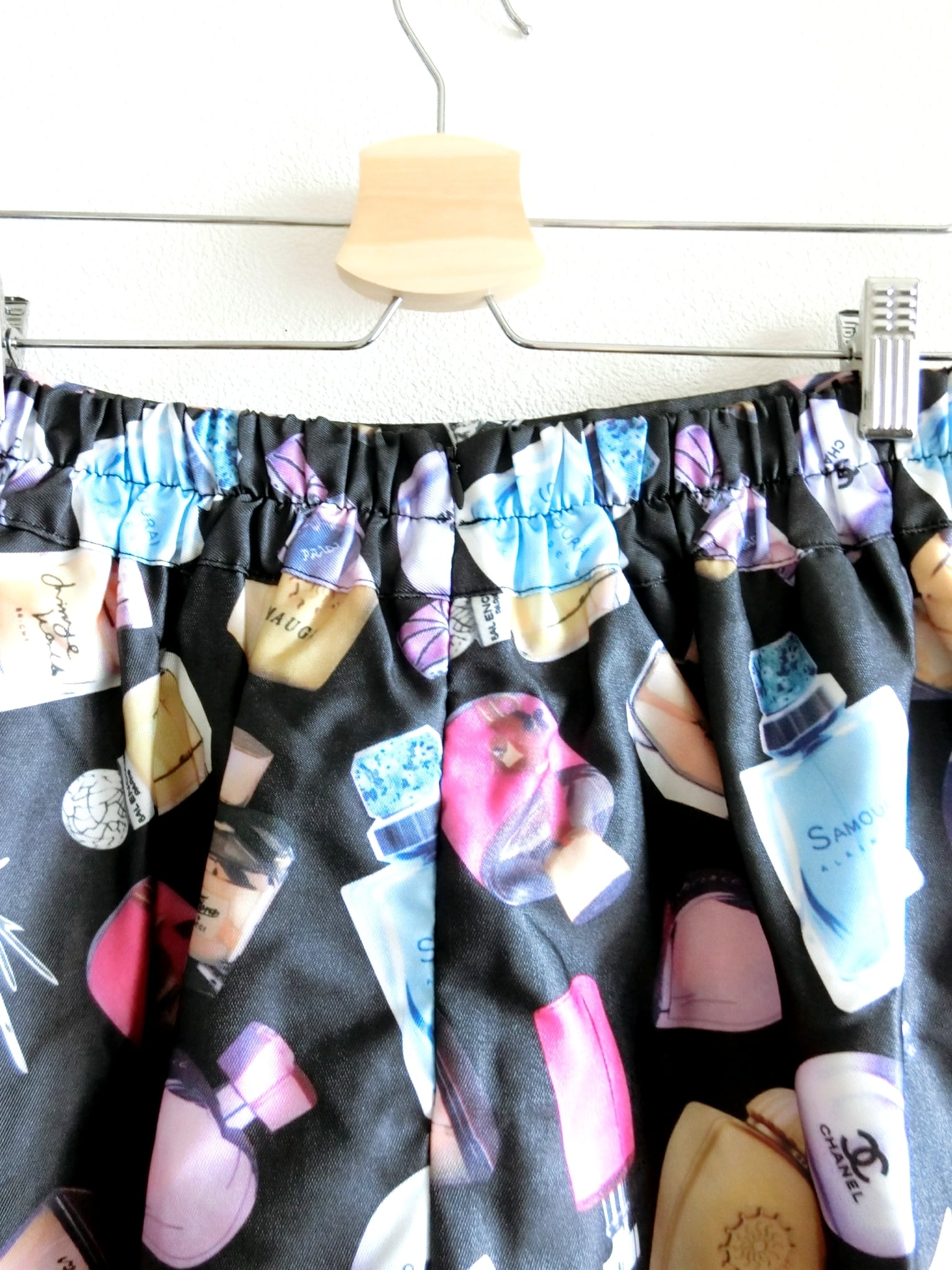 香水瓶スカート 再再再入荷☆香水瓶いっぱい♡パフューム柄スカート | プチプラコーデ
