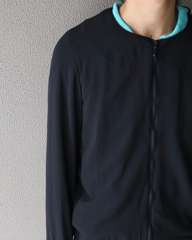 Crew neck zip-up blouson