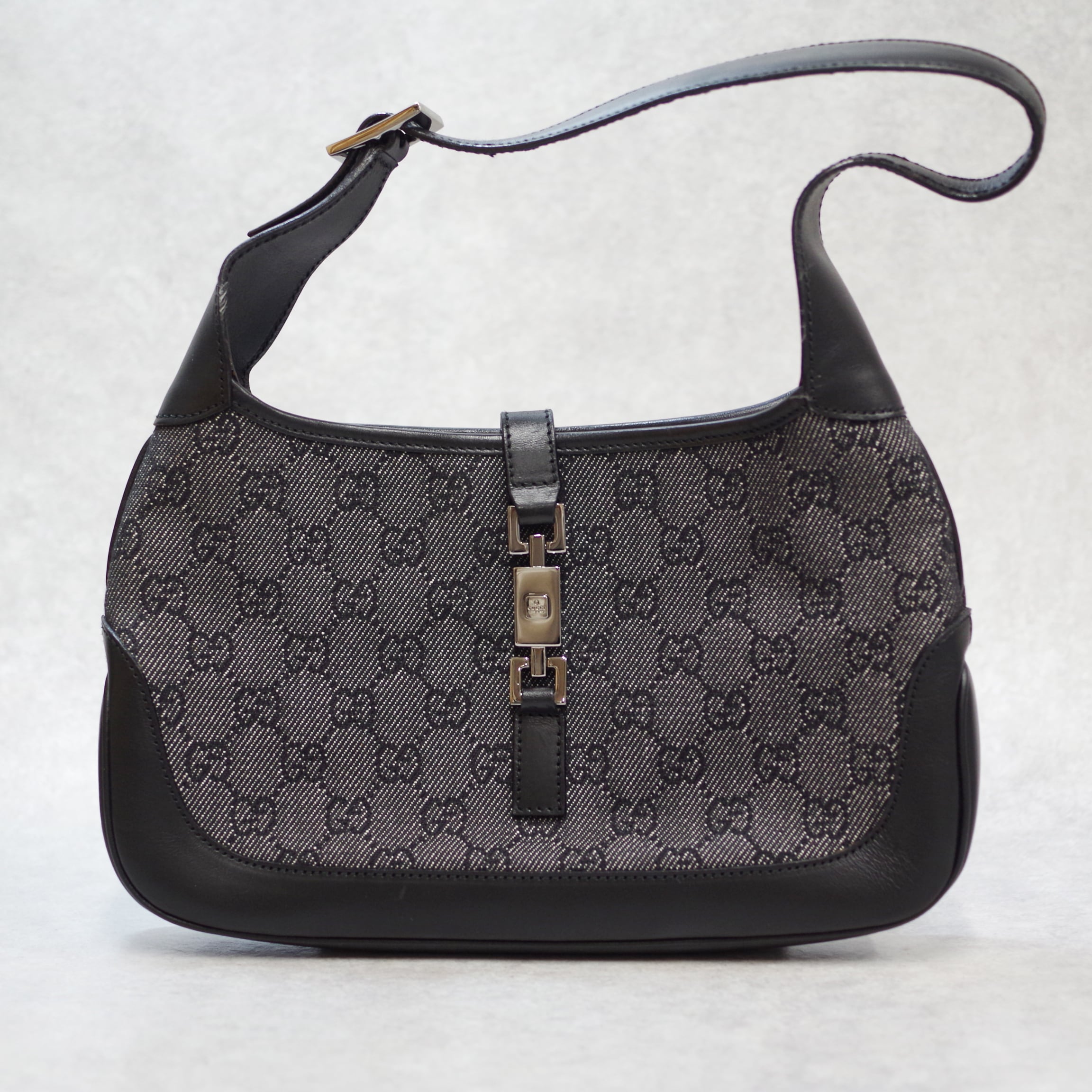 GUCCI グッチ 01147 GG柄 ジャッキー ワンショルダー ブラック バッグ ...