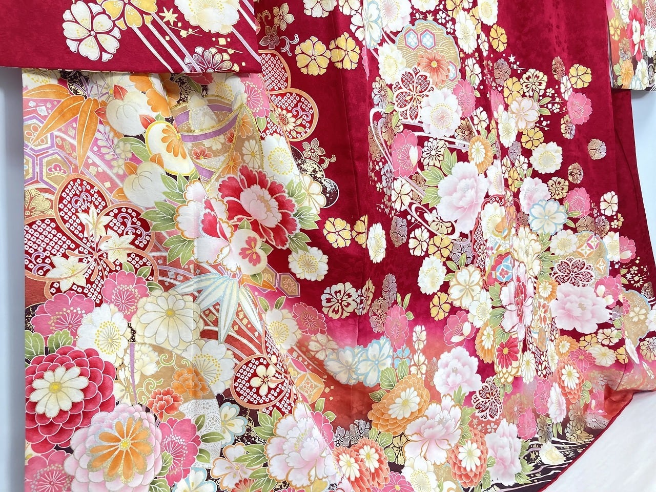 金駒刺繍 トールサイズ 振袖 花柄 桜 牡丹 菊 梅 正絹 袷 赤 ピンク